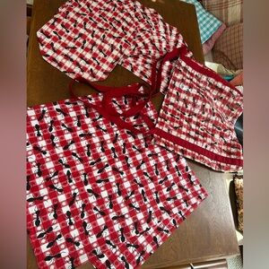 Summer ANTS special!! 6 placemats PLUS 41x43” TBLcloth—all in Crossbody Tote Bag